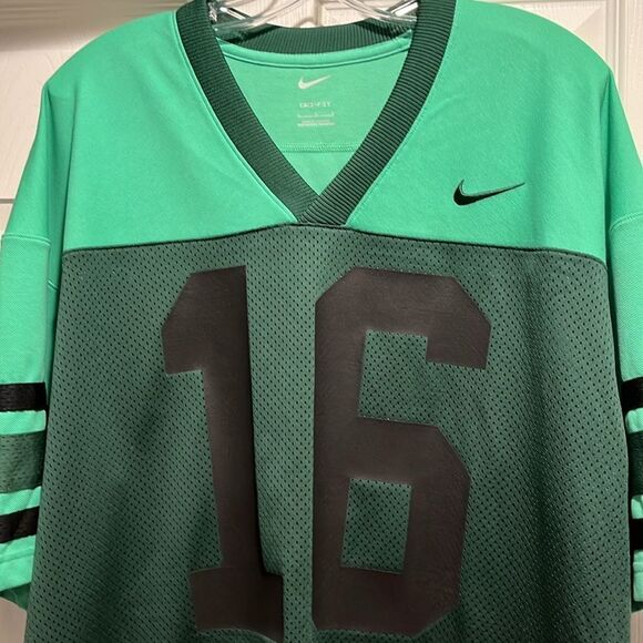 NWT Nike Men’s Football Jersey #16 Size large. - Picture 2 of 9